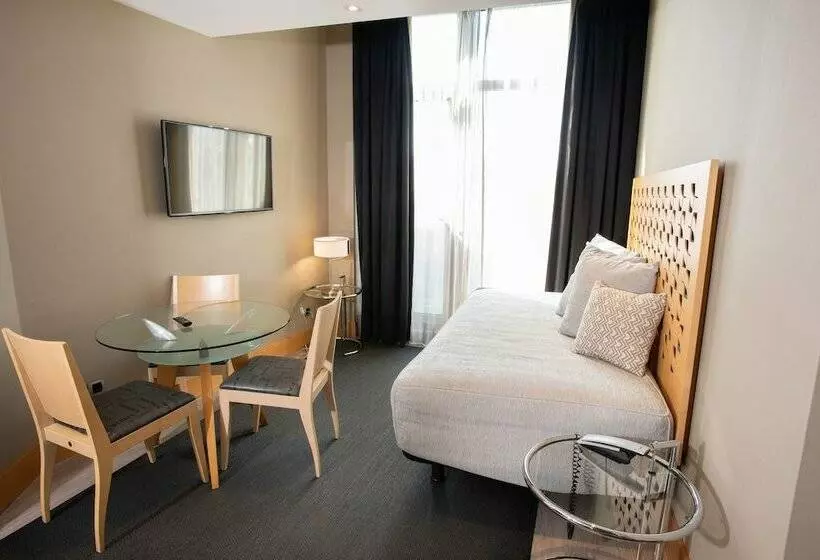 Junior Suite, Plaza