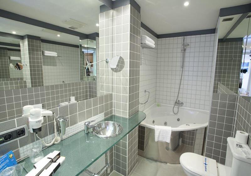 اتاق استاندارد, Plaza