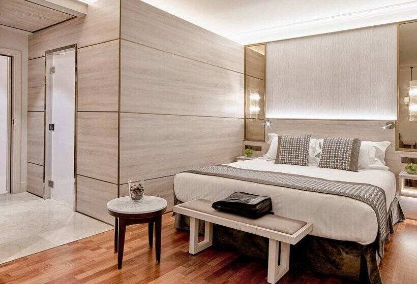 اتاق لوکس, Preciados