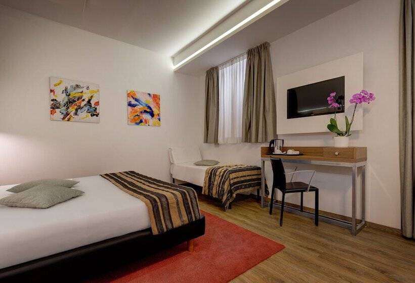 חדר סטנדרט לשלושה, Rinascimento   Gruppo Trevi Hotels