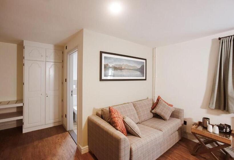 חדר דלוקס לשלושה, Royal Oak