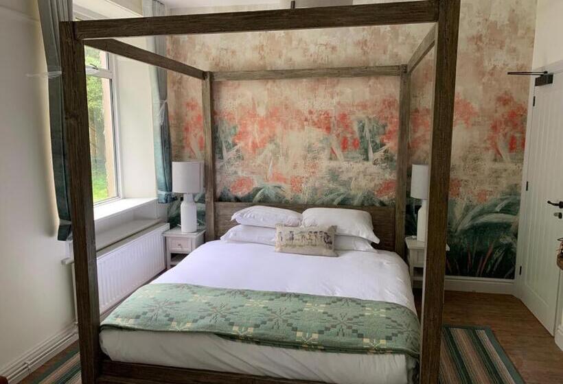 חדר דחוקס עם מיטת קינג, Royal Oak