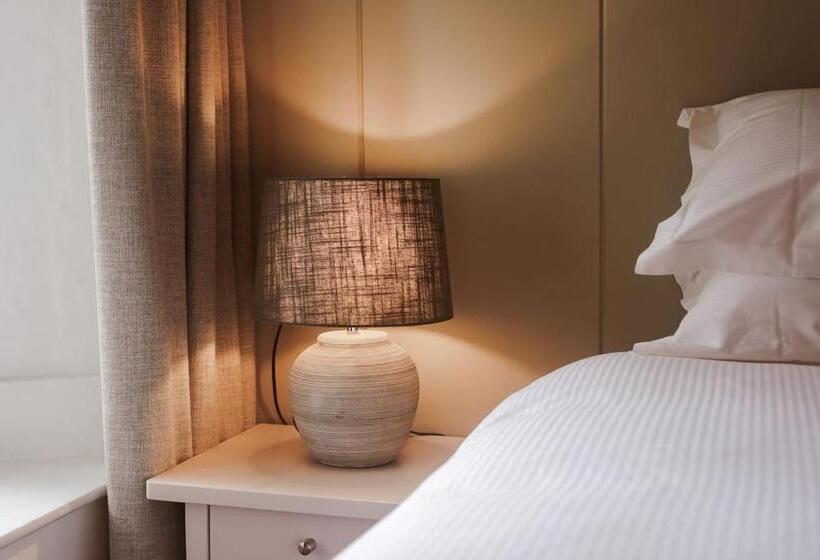 חדר דלוקס, Royal Oak