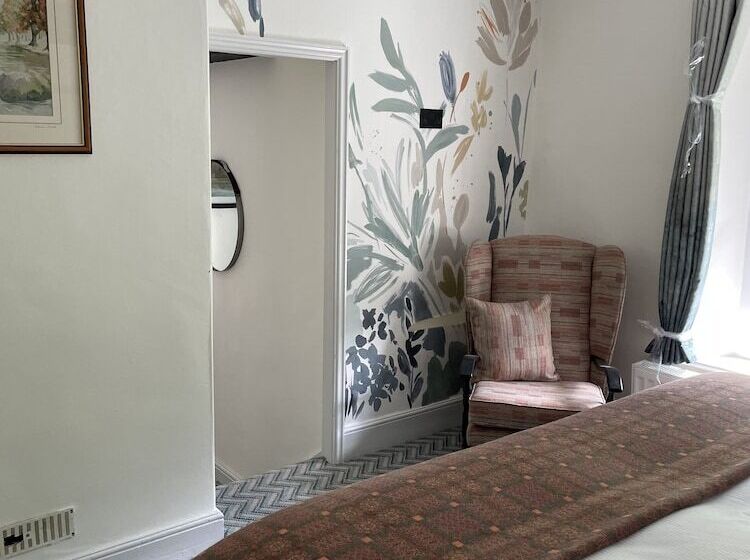 חדר סופריור, Royal Oak