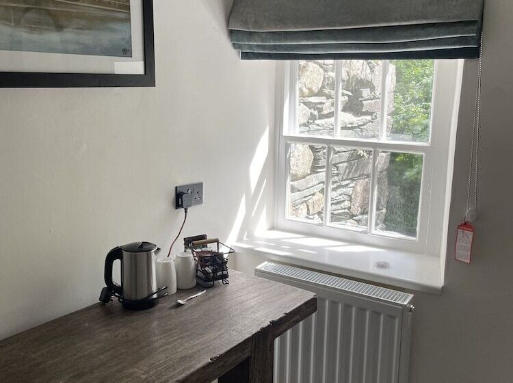 חדר סופריור, Royal Oak