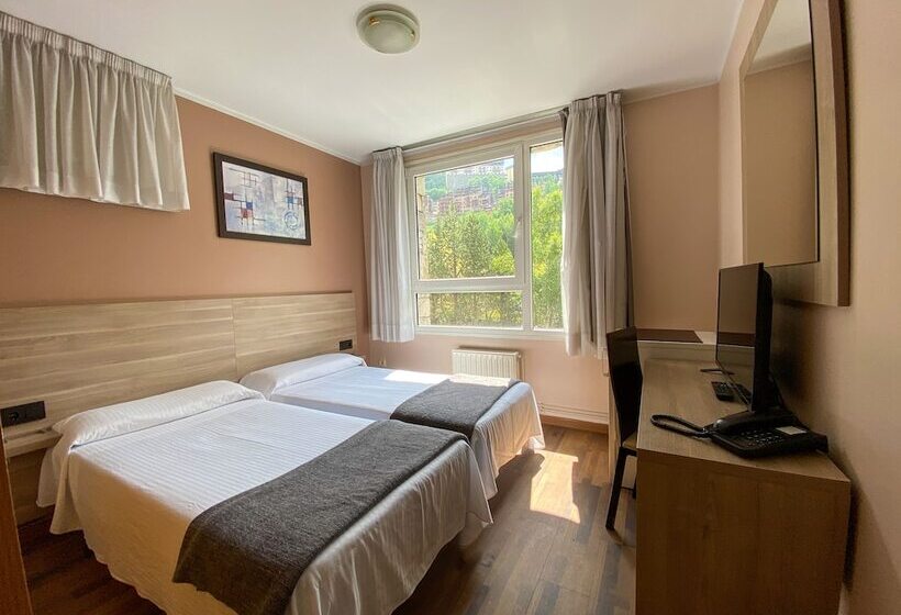 اتاق استاندارد, Somriu Hotel Vall Ski