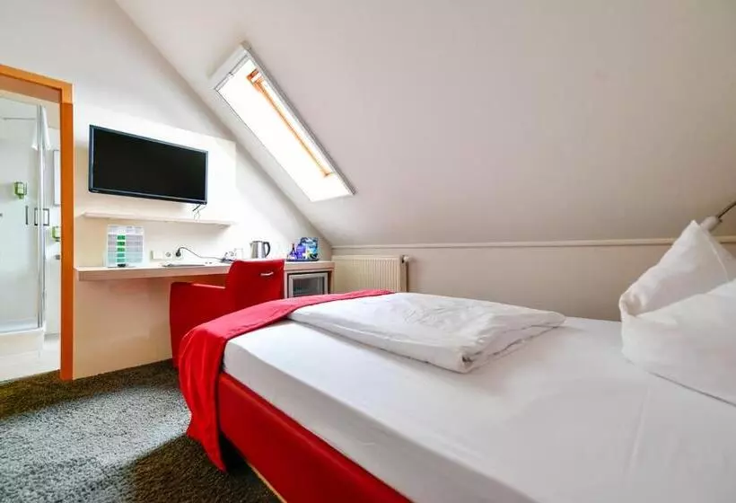 Standard Yhden Hengen Huone, Landhotel Burg Im Spreewald Resort & Spa