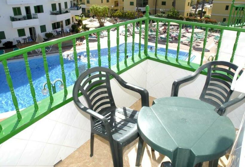 דירת חדר, Las Faluas