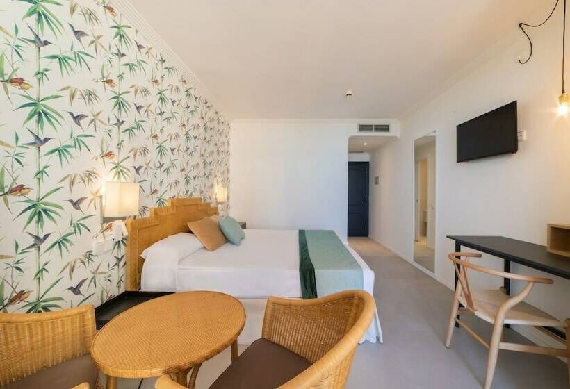 Семейный Номер, Palas Pineda Hotel & Apartamentos