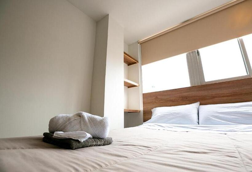 اتاق استاندارد, Orange Wild