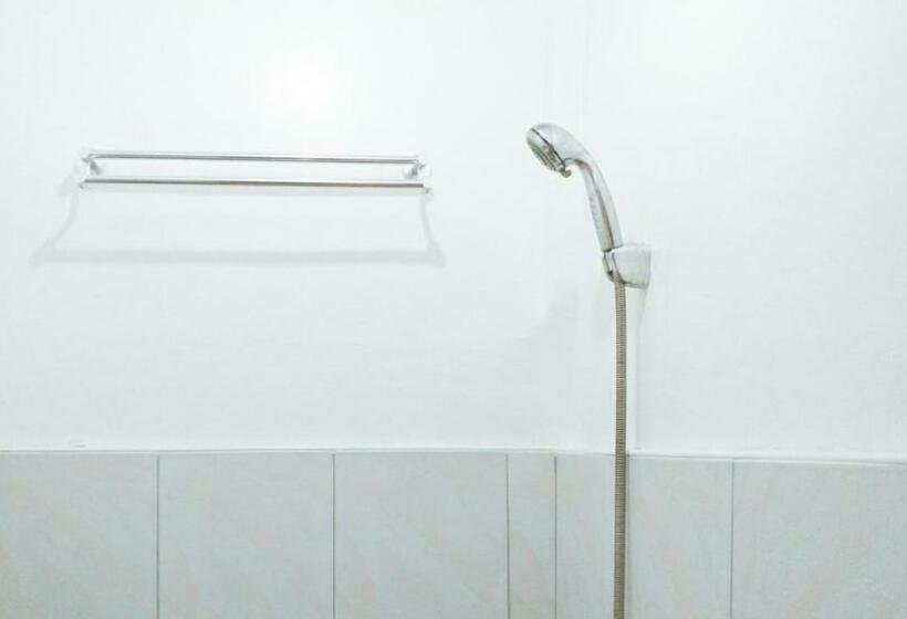 اتاق استاندارد سه نفره, Reddoorz Near Baclay Drive Super Metro