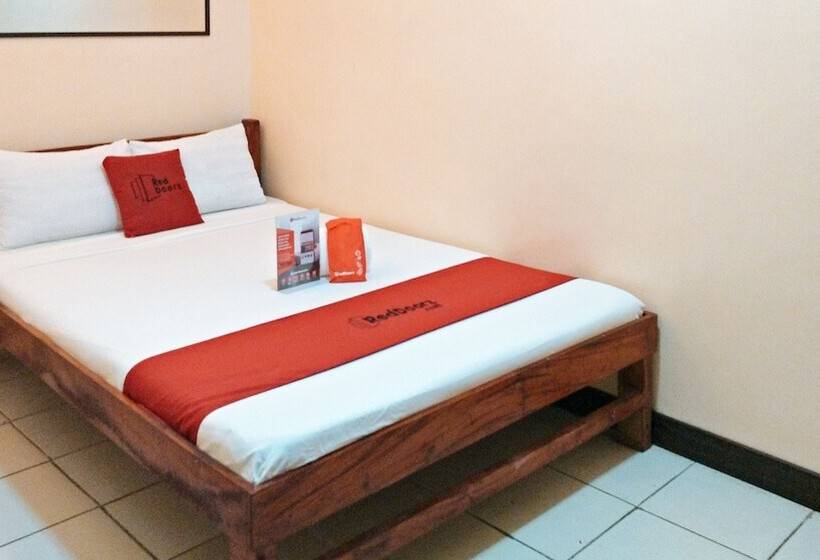 اتاق استاندارد, Reddoorz Near Baclay Drive Super Metro