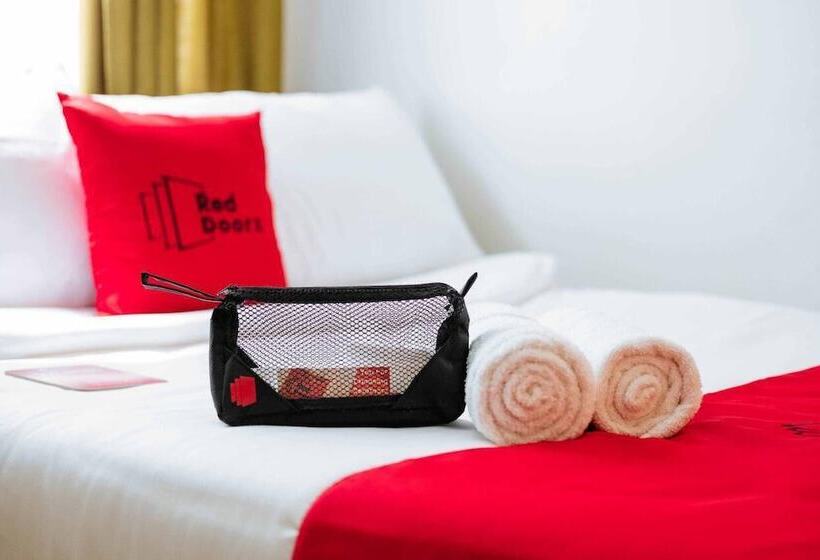 اتاق استاندارد سه نفره, Reddoorz Near Baclay Drive Super Metro