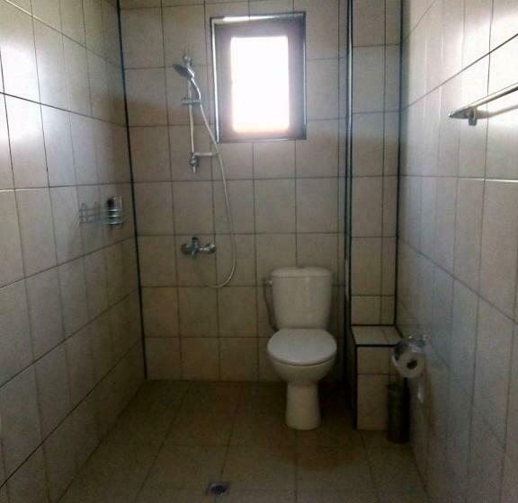 اتاق استاندارد با بالکن, Alfa Guest House Free Parking