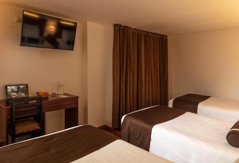 标准三人间, Ferre Boulevard Machu Picchu