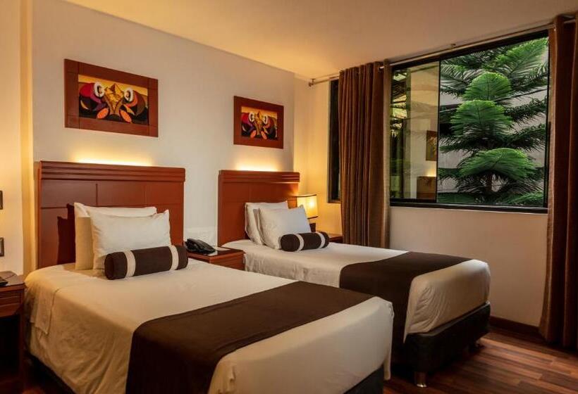 标准间, Ferre Boulevard Machu Picchu