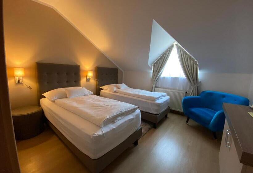 Номер Стандарт, Magistr Vsetín