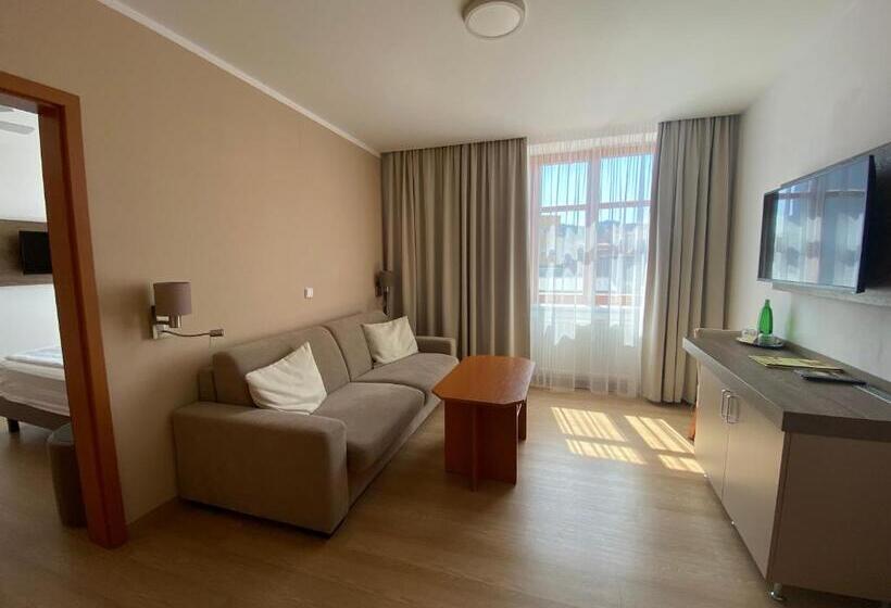 套房, Magistr Vsetín