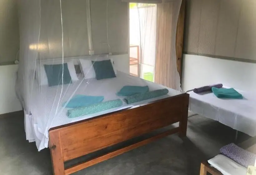 スタンダードバンガロー, Salt Bay Kite And Dive Resort