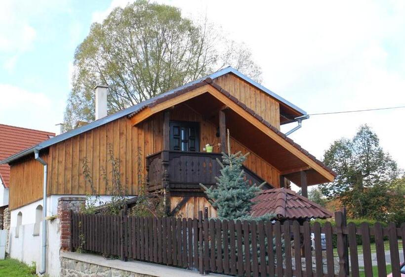 منزل غرفة نوم واحدة, Jiřičná