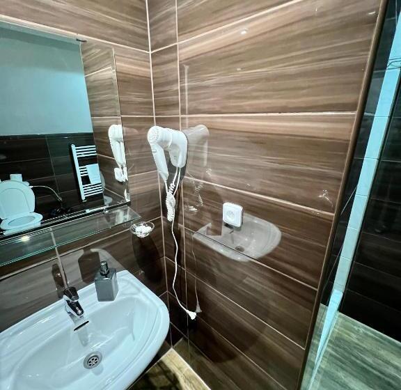 غرفة قياسية, Jiřičná