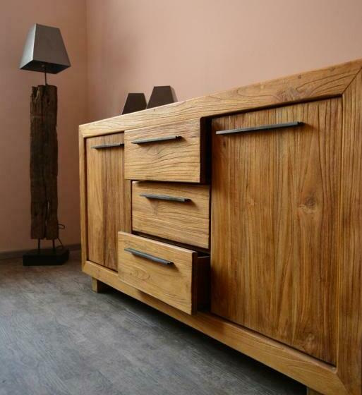 Standard-studio Parveke, Obzor