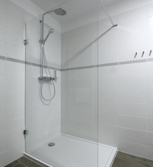 Standard-studio, Obzor