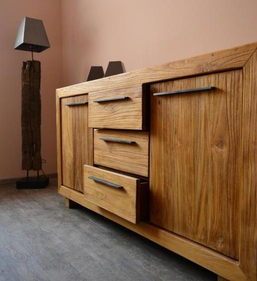 Deluxe-studio, Obzor