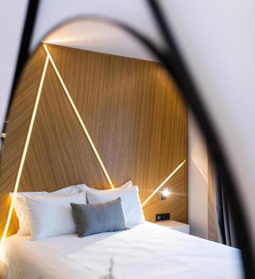 اتاق استاندارد, Old Port