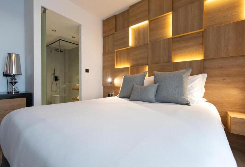 اتاق استاندارد با چشم‌انداز, Old Port