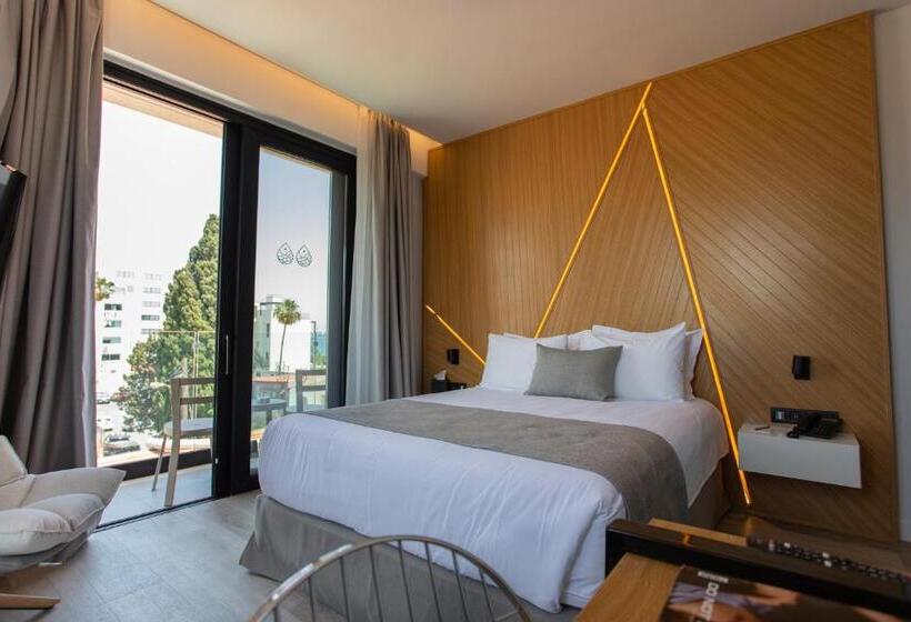 اتاق سوپریور با چشم‌انداز شهر, Old Port