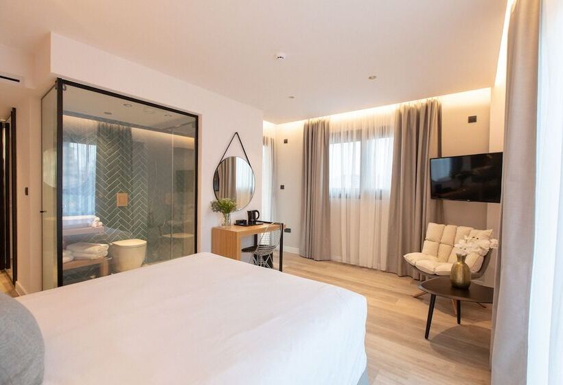 اتاق استاندارد, Old Port