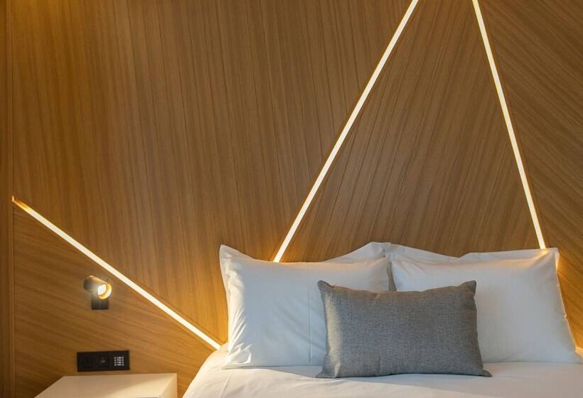 اتاق استاندارد, Old Port