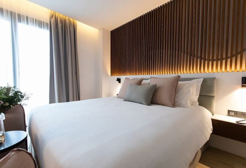 اتاق استاندارد, Old Port