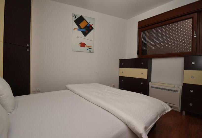 آپارتمان 1 خوابه, Sesto Senso