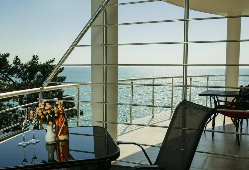 اتاق سوپریور با چشم‌انداز استخر, Kobuleti Pearl Of Sea Hotel & Spa