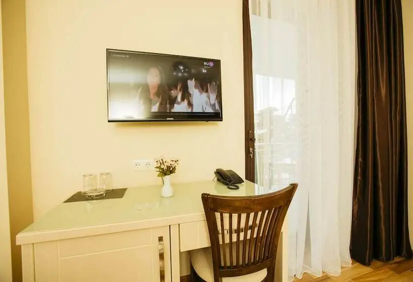 اتاق سوپریور با چشم‌انداز استخر, Kobuleti Pearl Of Sea Hotel & Spa