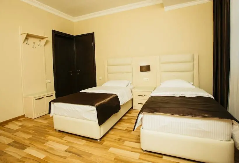 اتاق سوپریور با چشم‌انداز استخر, Kobuleti Pearl Of Sea Hotel & Spa
