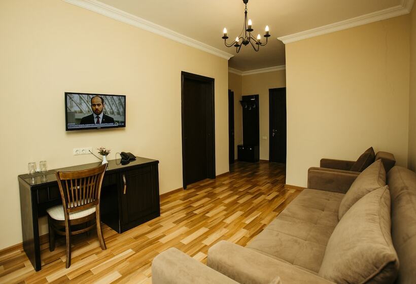 اتاق خانوادگی با چشمانداز دریا, Kobuleti Pearl Of Sea Hotel & Spa