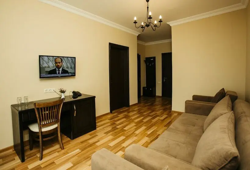 اتاق خانوادگی با چشم‌انداز دریا, Kobuleti Pearl Of Sea Hotel & Spa