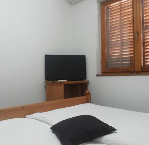 اتاق استاندارد با بالکن, Motel Jelčić