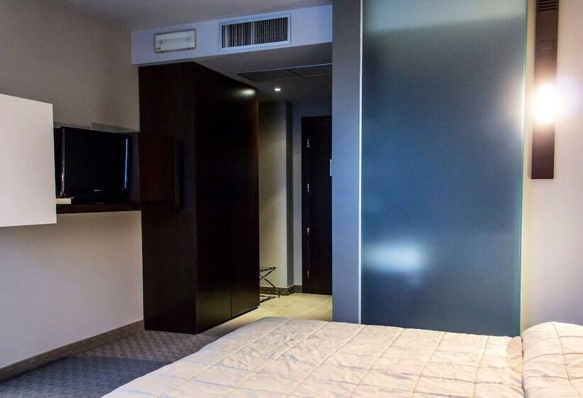 スタンダード４人部屋, Bes Hotel Cremona Soncino