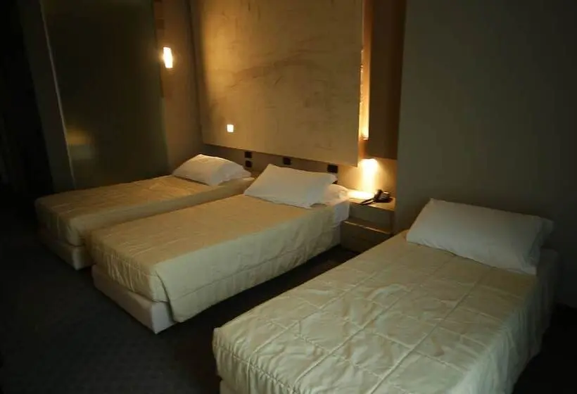 スタンダードトリプルルーム, Bes Hotel Cremona Soncino
