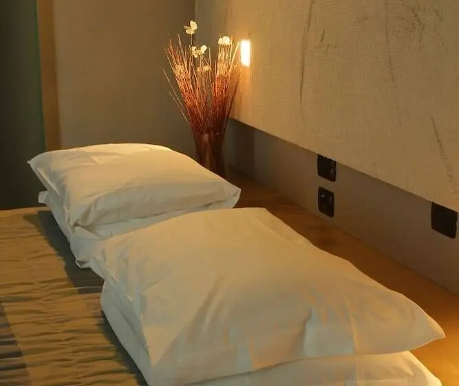 スーペリアールーム, Bes Hotel Cremona Soncino