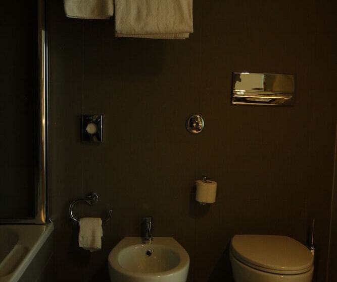 身障者適用スタンダードルーム, Bes Hotel Cremona Soncino