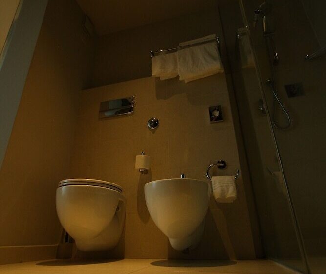 Четырехместный Номер Стандарт, Bes Hotel Cremona Soncino