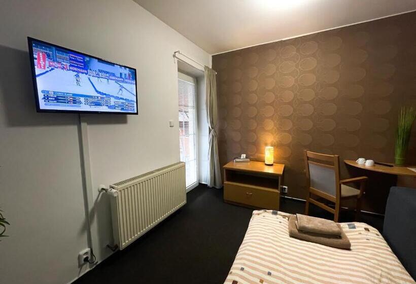 חדר סטנדרט יחיד, Aldo