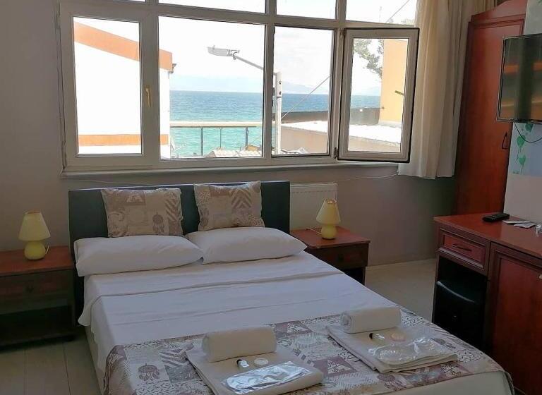 غرفة عائلية كلاسيكية, Mudanya