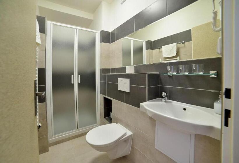 标准三人间, Pivovarský Dvůr Lipan