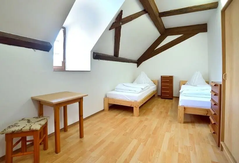 スタンダード4人部屋, Pivovarský Dvůr Lipan